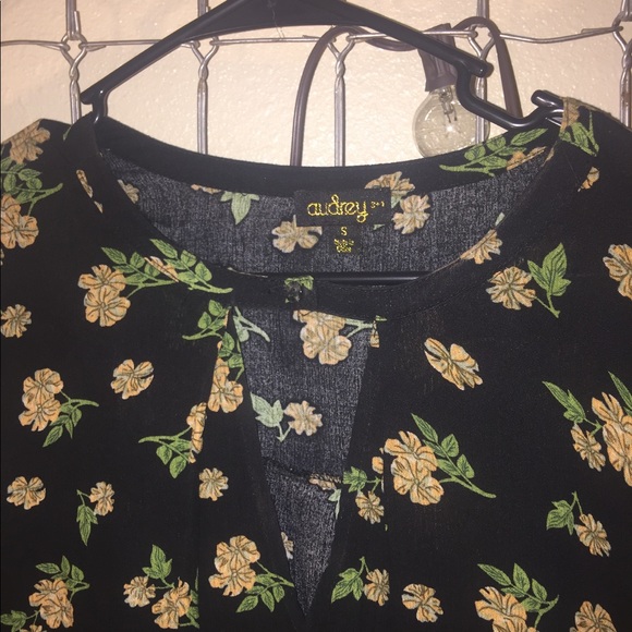 Flowy Short Dress/Tunic - Picture 2 of 3